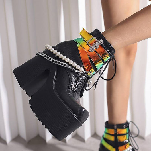 Botas de Cuero para Mujer con Cadena Beaded y Hebilla