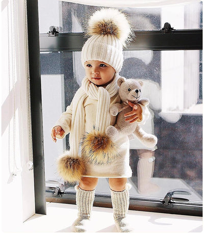 Conjunto de Gorro y Bufanda Infantil con Pompón de Piel Sintética - Image 7