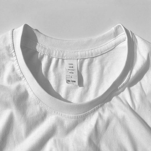 Playera de Algodón con Estampado Moderno - Image 5