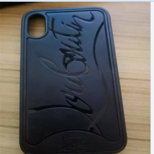 Funda de Celular con Remaches Rojo Elegante - Image 8