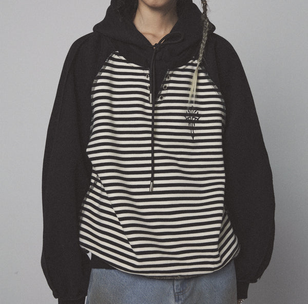 Sudadera con Capucha Falsa Dos Piezas Bordada Oversize