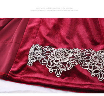 Pijama de Encaje Sensual para Mujer - Image 2