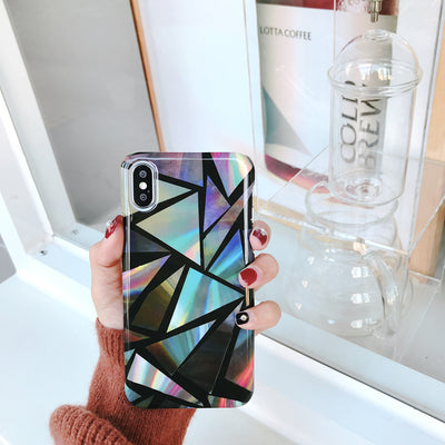 Funda Geométrica Triangular para Celular - Diseño Minimalista Unisex - Image 4