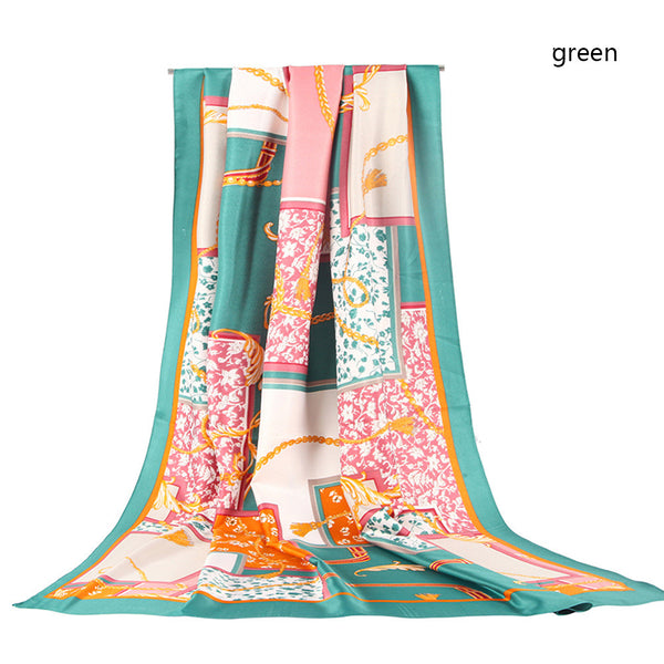 Pañuelo Cuadrado Estampado en Twill con Cadena