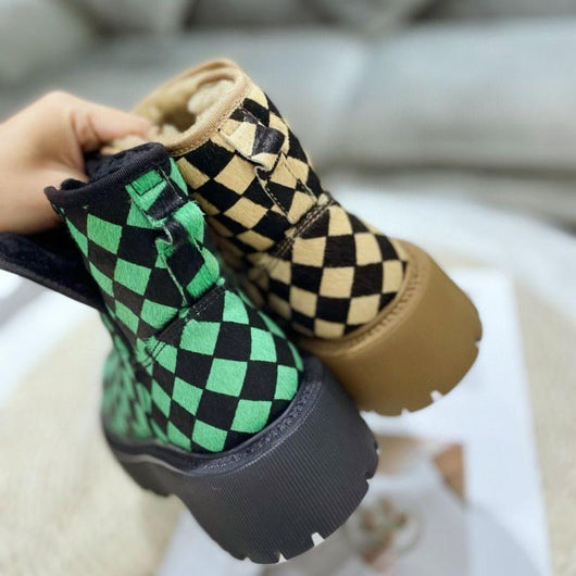 Botas de Invierno para Mujer con Pelo de Caballo a Cuadros - Cómodas y Cálidas - Image 2