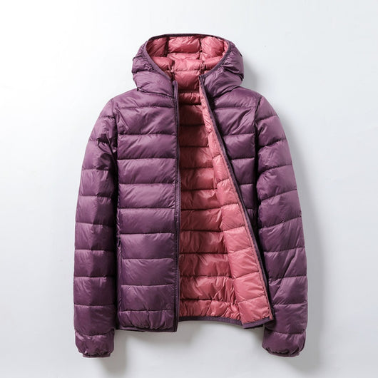 Chaqueta Acolchada Ligera con Capucha - Plumón de Pato Blanco Premium - Image 12