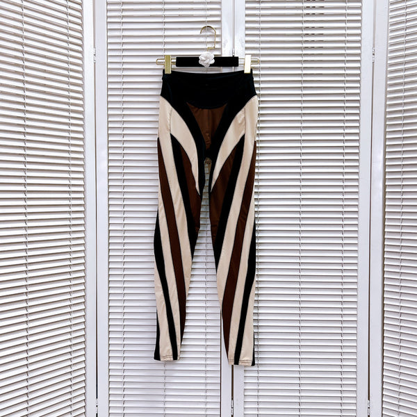Leggings Deportivos con Malla y Costuras Decorativas para Mujer