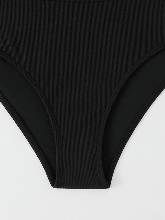 Bikini Dos Piezas con Halter y Falda Asimétrica - Image 23