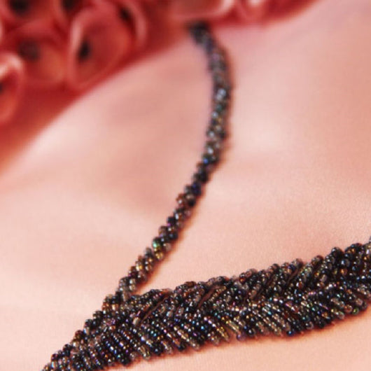 Vestido Elegante con Mangas Abullonadas - Image 9