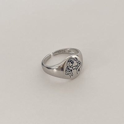 Anillo de Plata Esterlina con Elemento Tallado