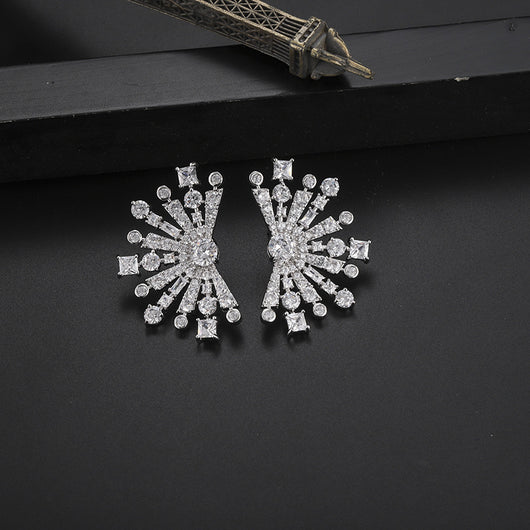 Aretes de Circonita con Diseño de Copo de Nieve Personalizados - Image 10