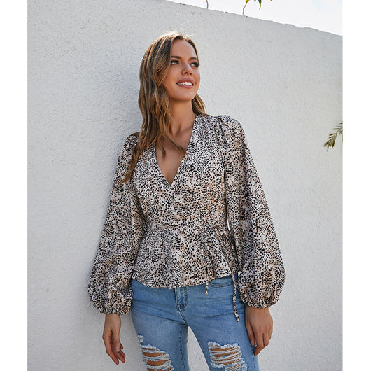 Blusa Leopardo con Escote V y Mangas Farol - Diseño Sofisticado y Sensual - Image 2