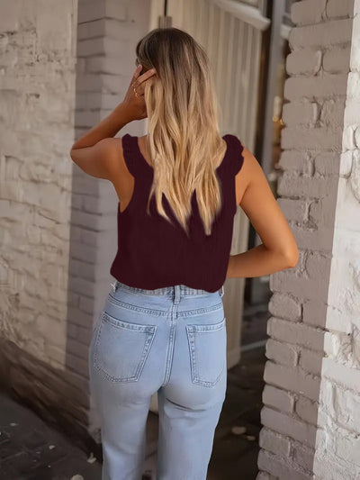 Blusa Sin Mangas Cuello Redondo con Volantes en Colores Sólidos - Image 16