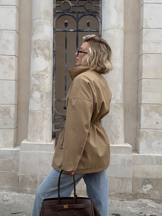 Chaqueta Cortavientos Cuello Alto con Cintura Ajustable - Image 12