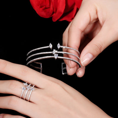 Pulsera de Circonia Cúbica con Tres Filas de Micro Incrustaciones - Image 5