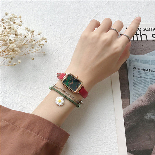 Reloj de Lujo Nórdico Minimalista para Mujer con Temperamento Sofisticado - Image 5
