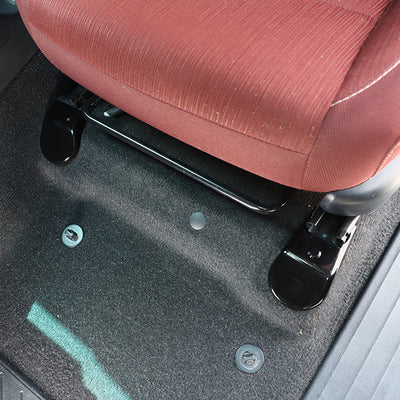 Patas de Plástico Negro con Tornillo y Decoración