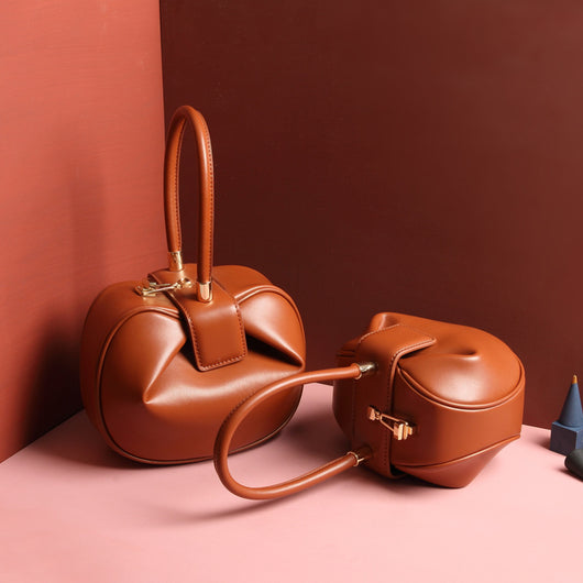 Bolso de Cuero Tipo Dumpling - Diseño Moderno y Versátil