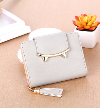 Billetera Compacta para Mujer con Diseño de Orejas de Gato, Cuero Genuino y Borlas - Image 11