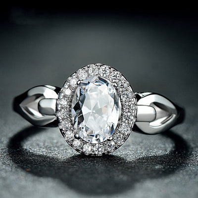 Anillo de Circonita Brillante - Diseño Diamante