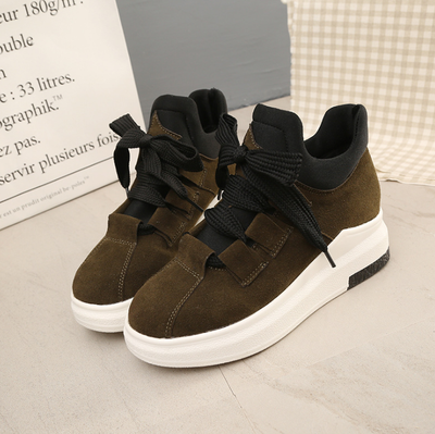 Zapatillas Deportivas con Suela Reforzada y Puntera Redondeada - Image 6
