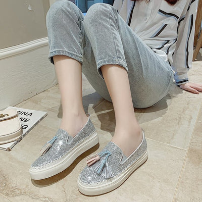 Tenis Planos con Flecos - Image 2