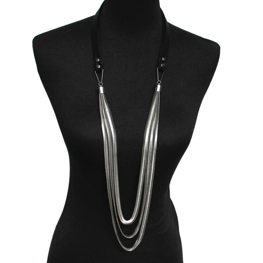 Collar de Cadenas Multicapas en Cuero con Dije Statement - Joyería Elegante para Mujer - Image 4