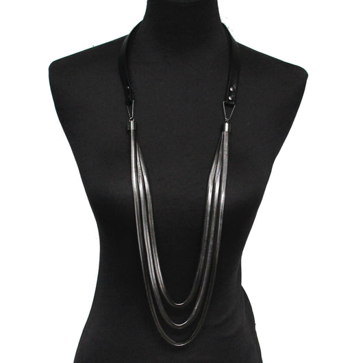 Collar de Cadenas Multicapas en Cuero con Dije Statement - Joyería Elegante para Mujer - Image 6