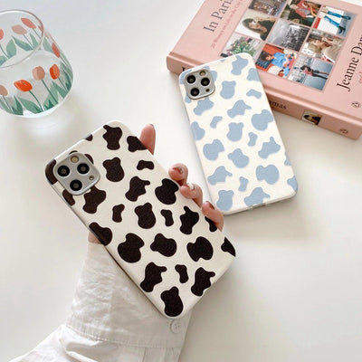 Funda para Celular Patrón Vaca Blanco y Negro Estilo Coreano - Image 12