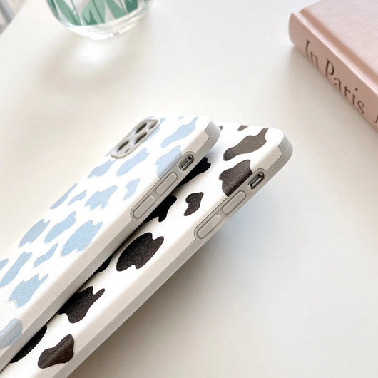 Funda para Celular Patrón Vaca Blanco y Negro Estilo Coreano - Image 13