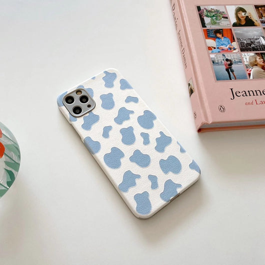 Funda para Celular Patrón Vaca Blanco y Negro Estilo Coreano - Image 2