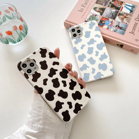 Funda para Celular Patrón Vaca Blanco y Negro Estilo Coreano - Image 5