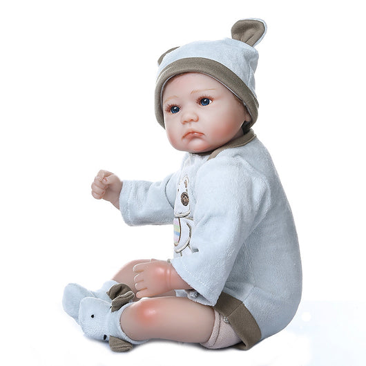 Muñeca Reborn Prematura 40cm con Cuerpo Suave y Tacto Realista - Image 4