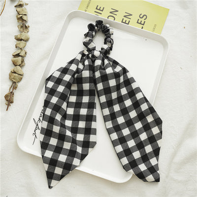 Anillo Largo Intestino Blanco y Negro con Diseño Streamer