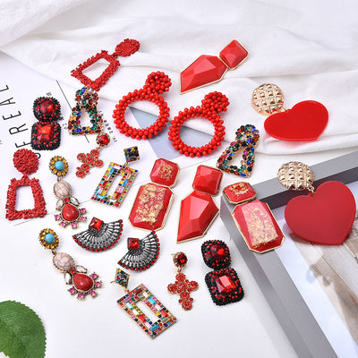 Aretes Colgantes Rojo Retro Diseño Atrevido Personalidad y Elegancia - Image 4