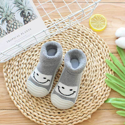 Calcetines Antideslizantes para Bebé y Niño Pequeño - Suela Gruesa y Suave - Image 10