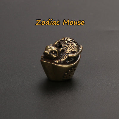 Llavero Colgante Decorativo del Zodiaco en Latón - Image 8