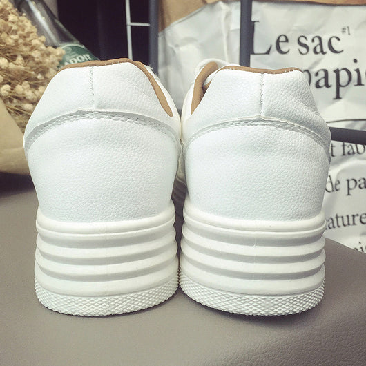 Zapatillas Deportivas Blancas de Cuero con Cordones - Image 12