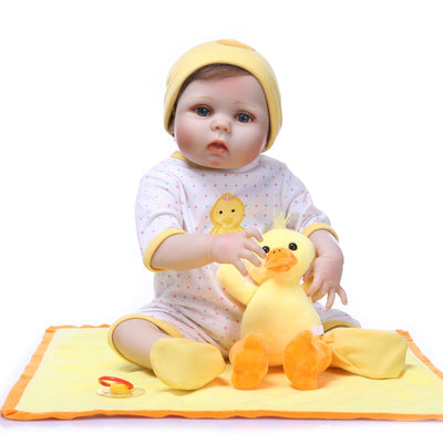 Muñeca Bebé Realista de Plástico con Conjunto de Ropa - Image 5