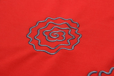 Conjunto de Falda y Chaleco Bordado con Blusa de Encaje - Image 11