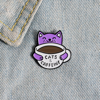 Broche Esmaltado Gato Tomando Café - Image 5