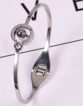 Pulsera Trébol de Cuatro Hojas Oro Rosa 18K - Diseño Japonés y Coreano - Image 2