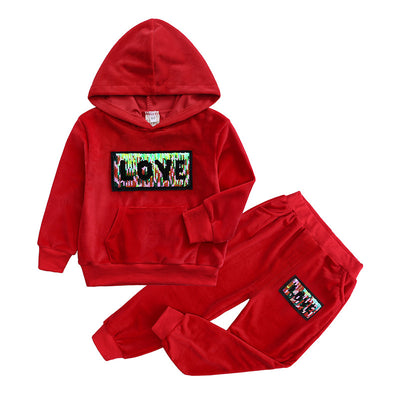 Traje de Terciopelo Dorado para Niños y Niñas - Conjunto de Dos Piezas - Image 2