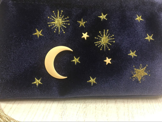 Bolsa de Cosméticos de Terciopelo con Bordado de Estrellas y Luna - Image 9