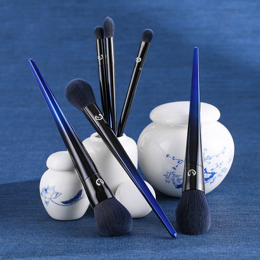 Set de Brochas de Maquillaje con Polvo Suelto, Rubor Brillante y Difuminador - Image 2