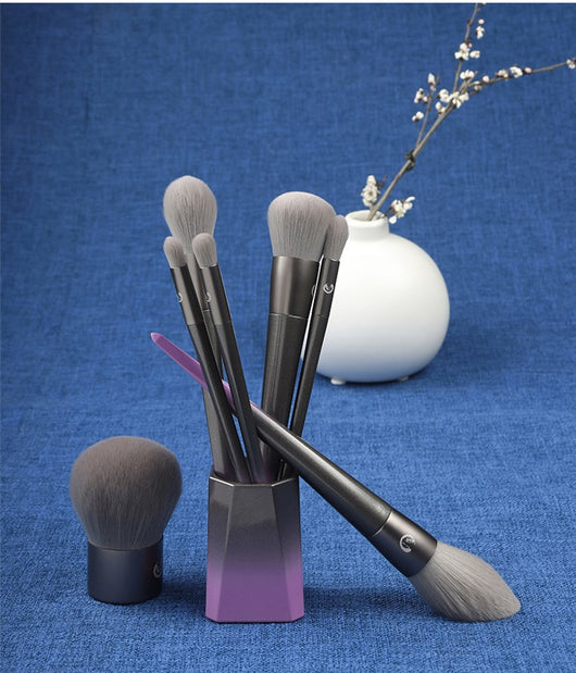 Set de Brochas de Maquillaje con Polvo Suelto, Rubor Brillante y Difuminador - Image 3