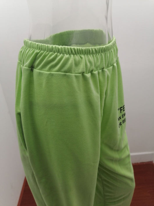 Pantalones de Buzo Cómodos con Cintura Elástica y Estampado de Letras - Image 15