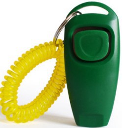 Dispositivo Multifuncional de Adiestramiento Canino con Silbato y Sonajero - Image 16