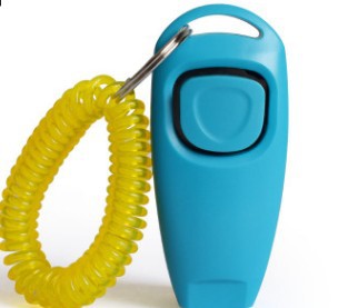 Dispositivo Multifuncional de Adiestramiento Canino con Silbato y Sonajero - Image 12