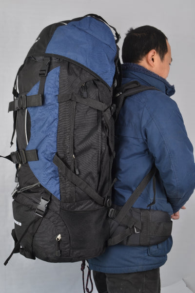 Mochila Táctica de Gran Capacidad para Montaña y Viajes - Image 10